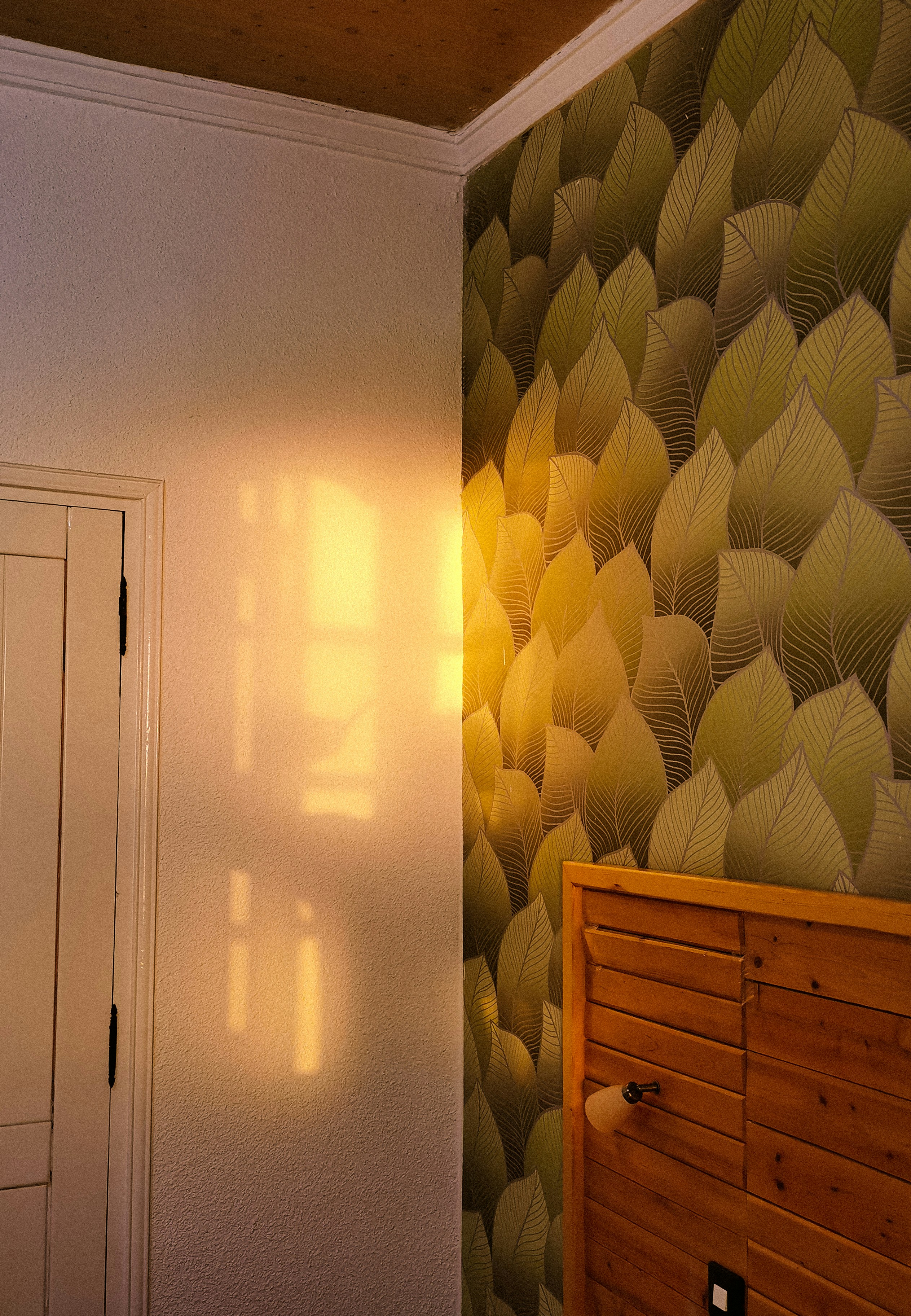 Wallpaper Replacement and Removal